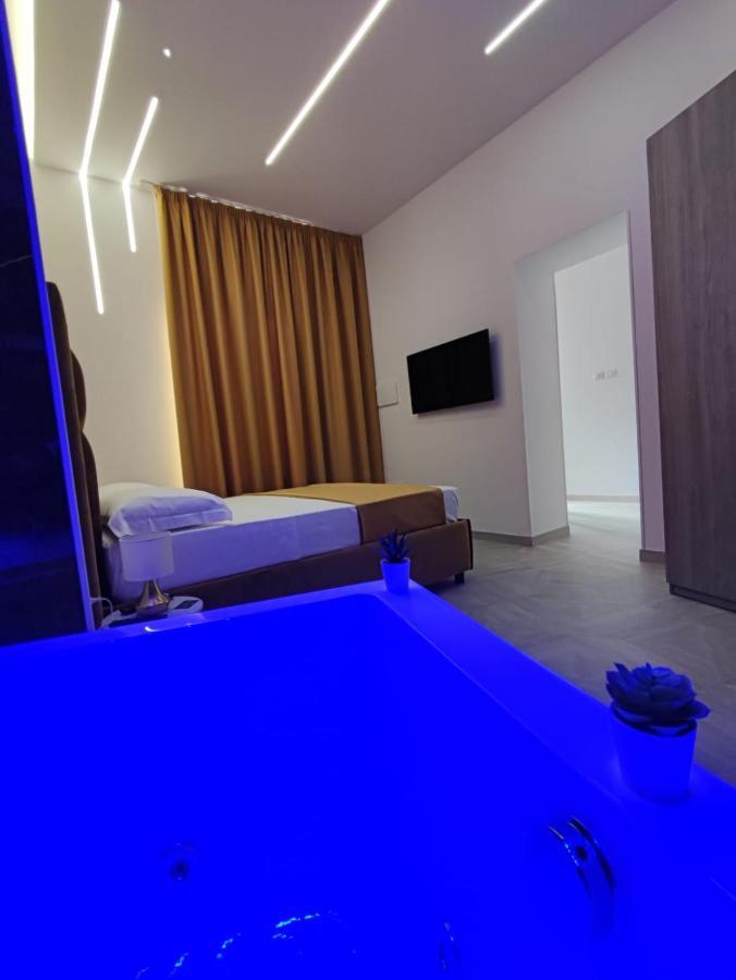 Bed and breakfast Twin Towers Naples Luxury Extérieur photo