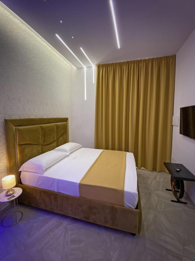 Bed and breakfast Twin Towers Naples Luxury Extérieur photo