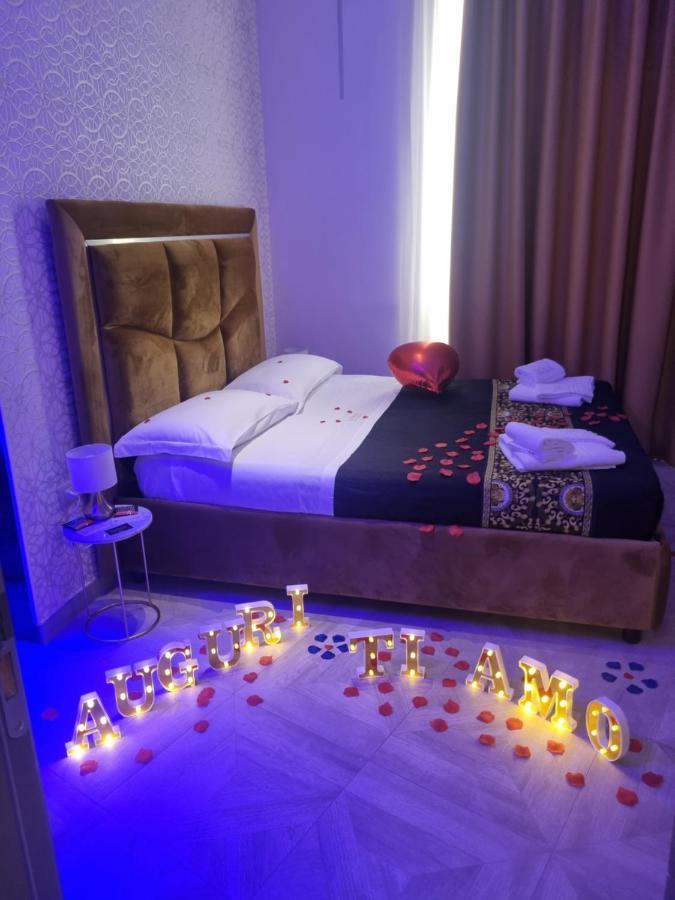 Bed and breakfast Twin Towers Naples Luxury Extérieur photo