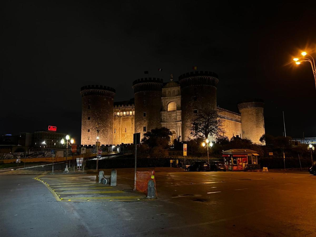 Bed and breakfast Twin Towers Naples Luxury Extérieur photo
