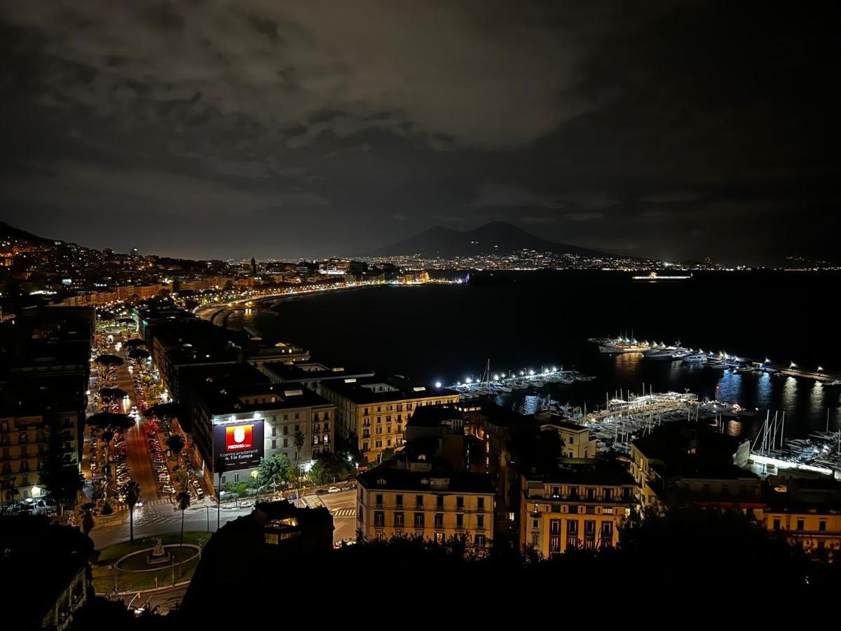 Bed and breakfast Twin Towers Naples Luxury Extérieur photo